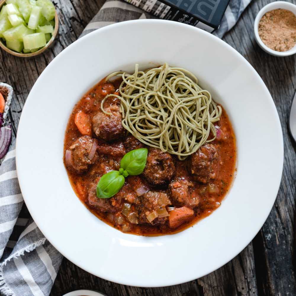 Fleischbällchen-Eintopf italienische Art - JUST TASTE Fleischbällchen-Eintopf italienische Art - JUST TASTE